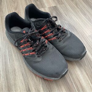 Nike Run Swift Men's Running Shoes - Size 11.5 - Black/Red - NO INSOLES